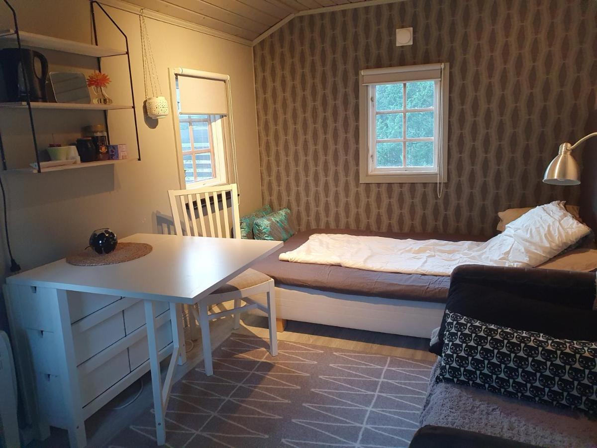 Bed and Breakfast Norrtaelje Exterior foto
